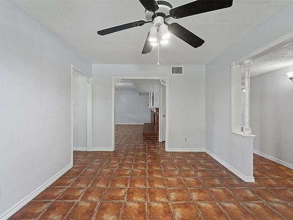5th image of 9214 Vagas Dr