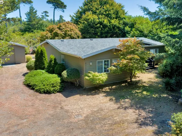 87537 Rhodowood Dr, Florence, OR 97439