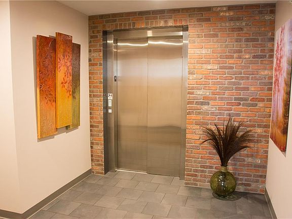 4th image of 714 N Townsend St APT 3D