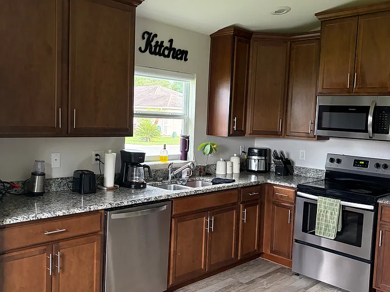 132 Crossing Dr — Photo 18