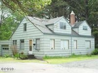 806 SW 14th St, Lincoln City, OR 97367