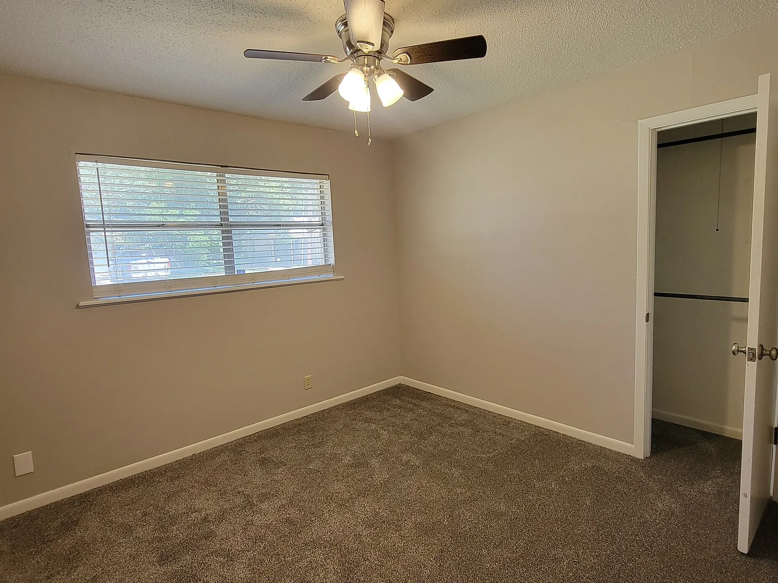 950 West Park Street - 1 — Photo 3