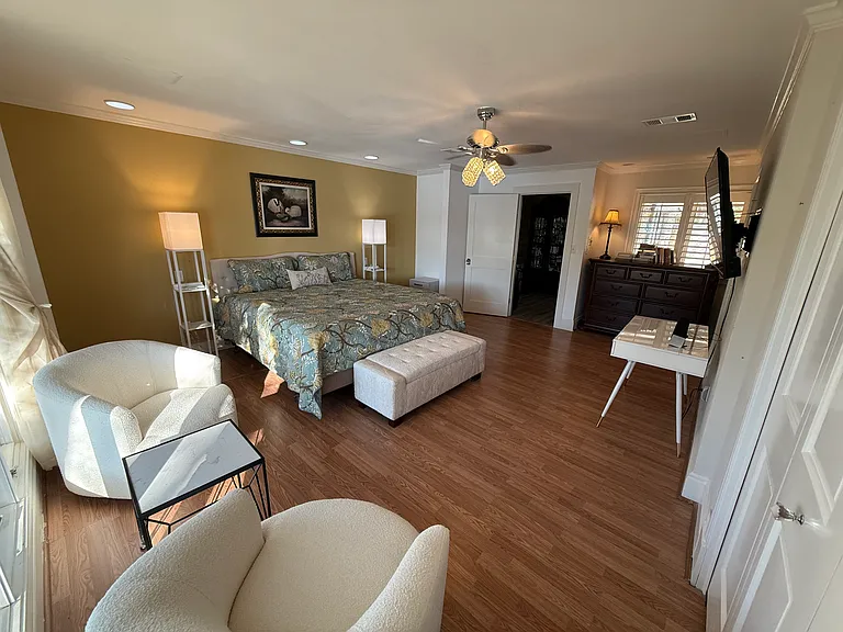 2 Lambert Ct — Photo 50