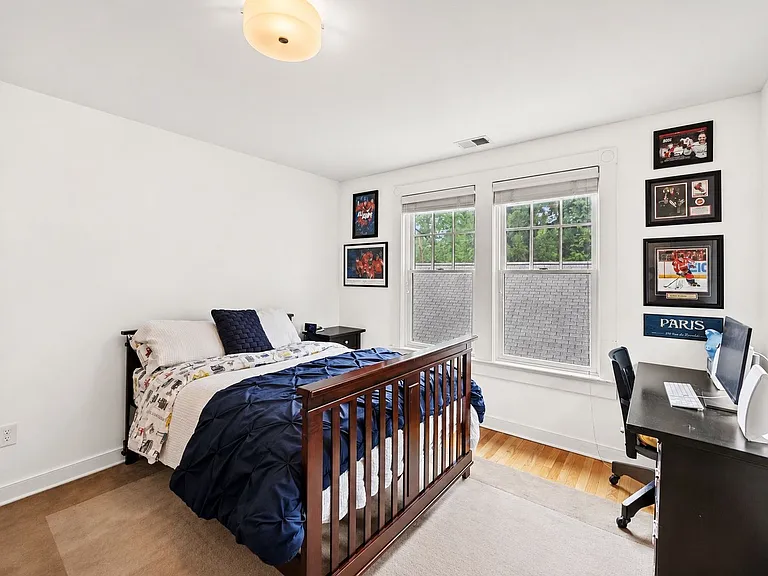 5213 Cathedral Ave NW — Photo 33