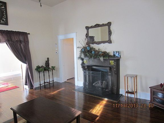 3rd image of 117 N Cherry St