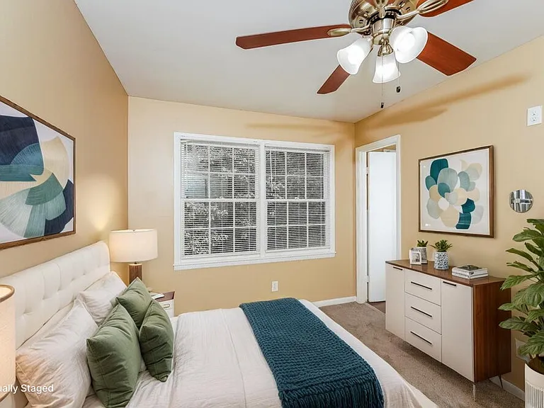 1700 Serene Dr — Photo 10