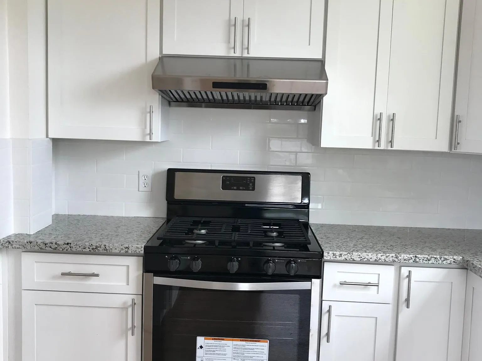 208 Evans Ave — Photo 3