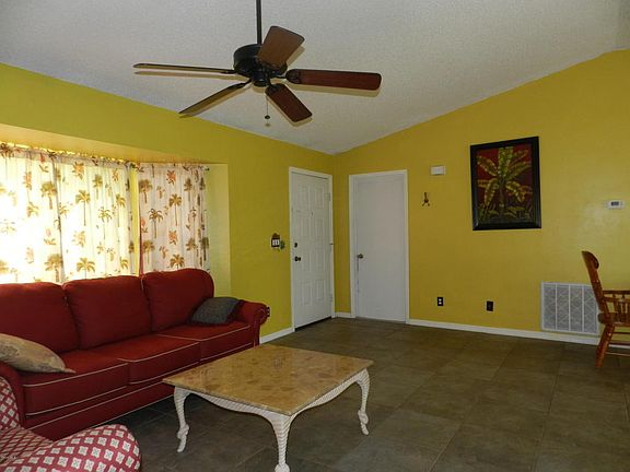 5th image of 1174 Moon St SE