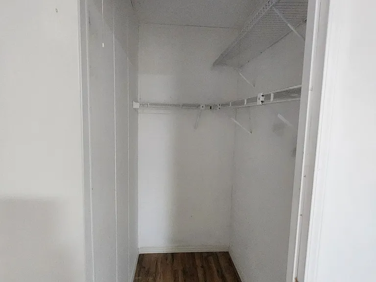 10322 Andre Blvd — Photo 14