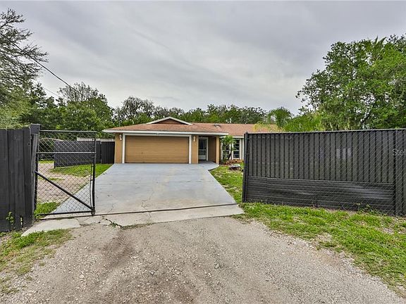 3rd image of 12704 Darla Dr