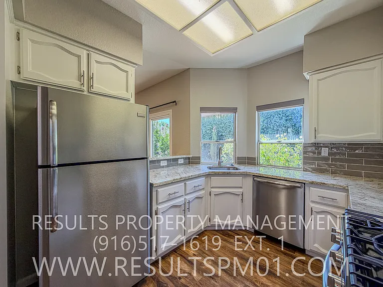 4025 Lowdan Ct — Photo 13