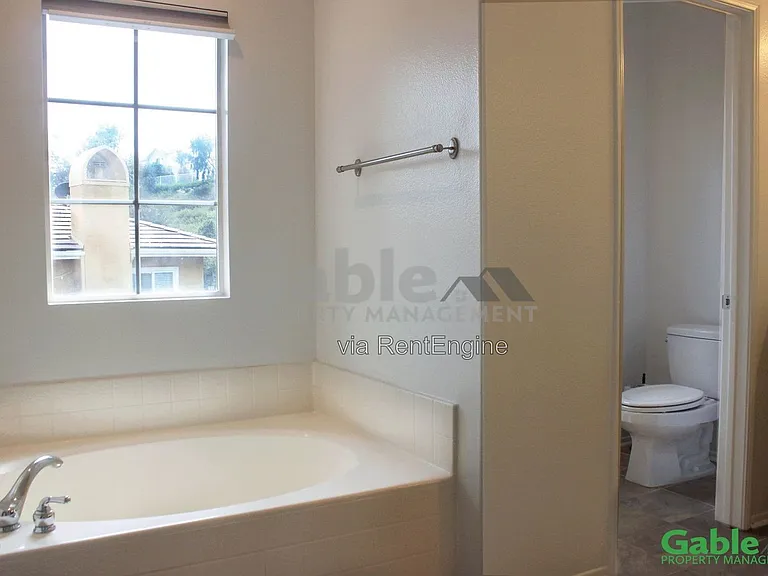 24210 Amaryllis Ct — Photo 17