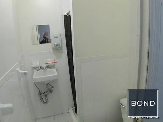 Rented by Bond New York | media 2