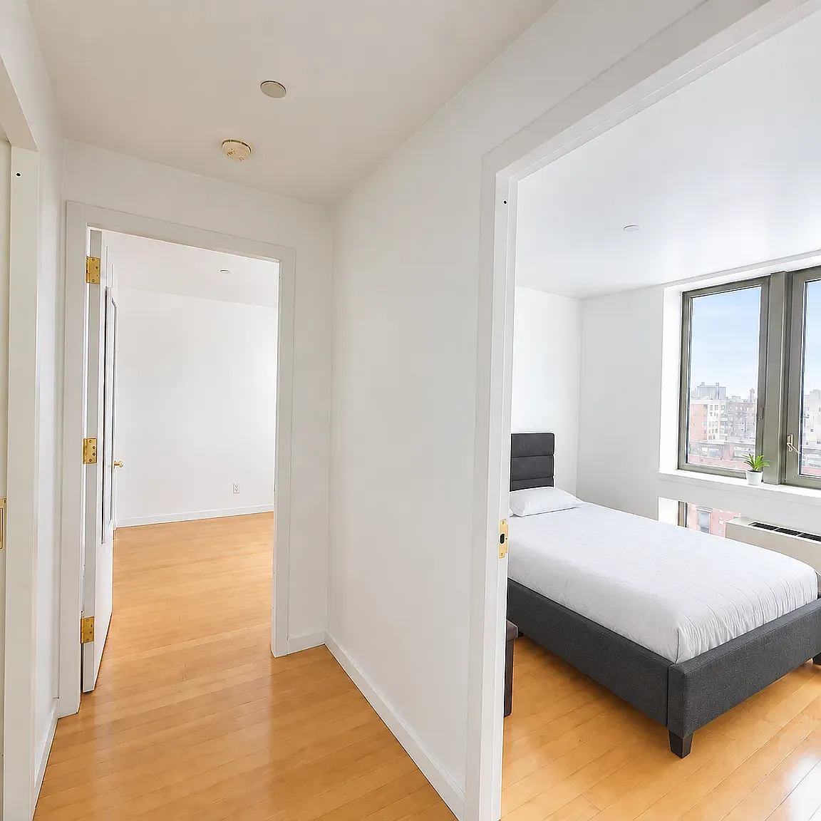2132 Second Avenue — Photo 4