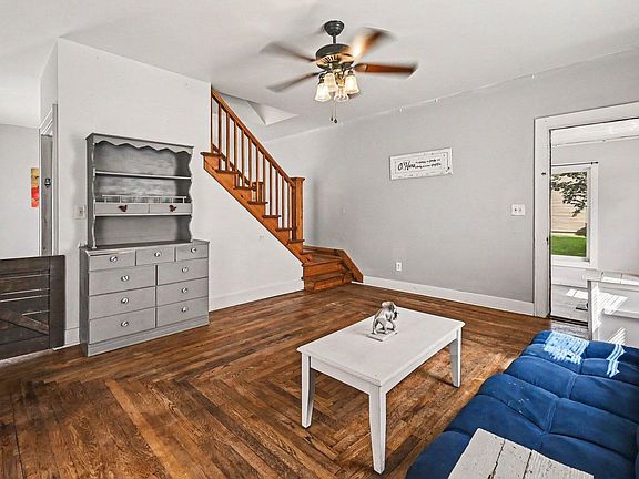 3rd image of 412 Merritt St