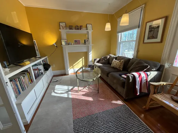 192 Larch Rd #2, Cambridge, MA 02138
