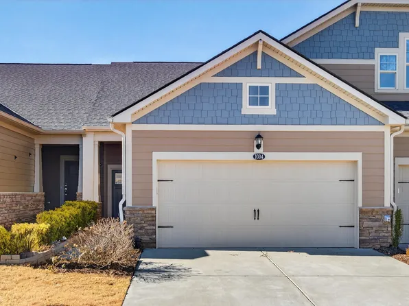 1034 Carraway Ln, Durham, NC 27703