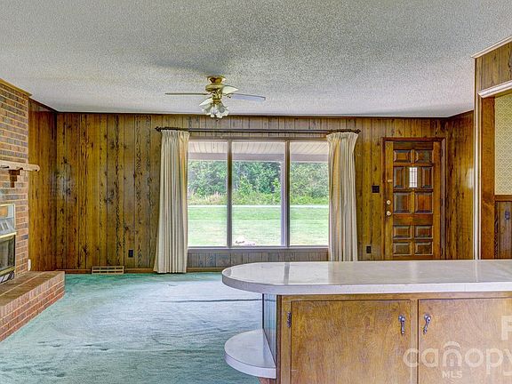 5th image of 3691 Tryon Courthouse Rd