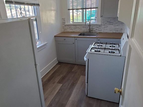 2nd image of 1234 N McCadden Pl