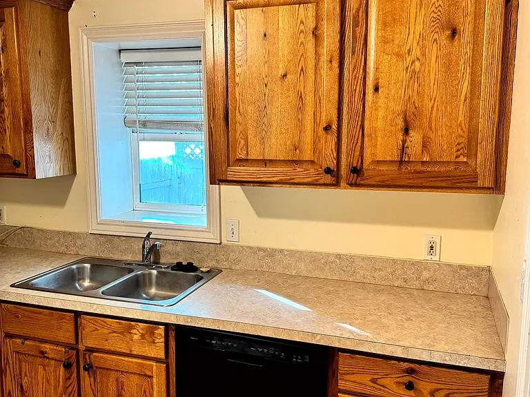 453 N 15th Ave #A — Photo 10