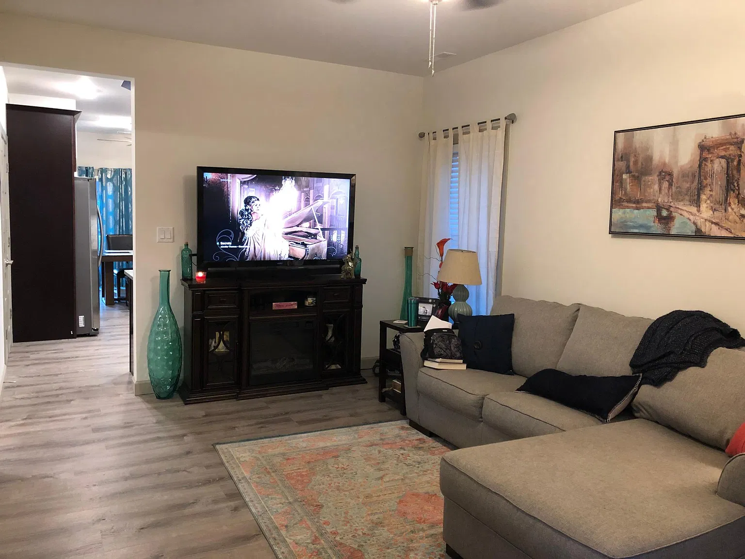 2 bed, 1050 sqft, $1,750 — Photo 3