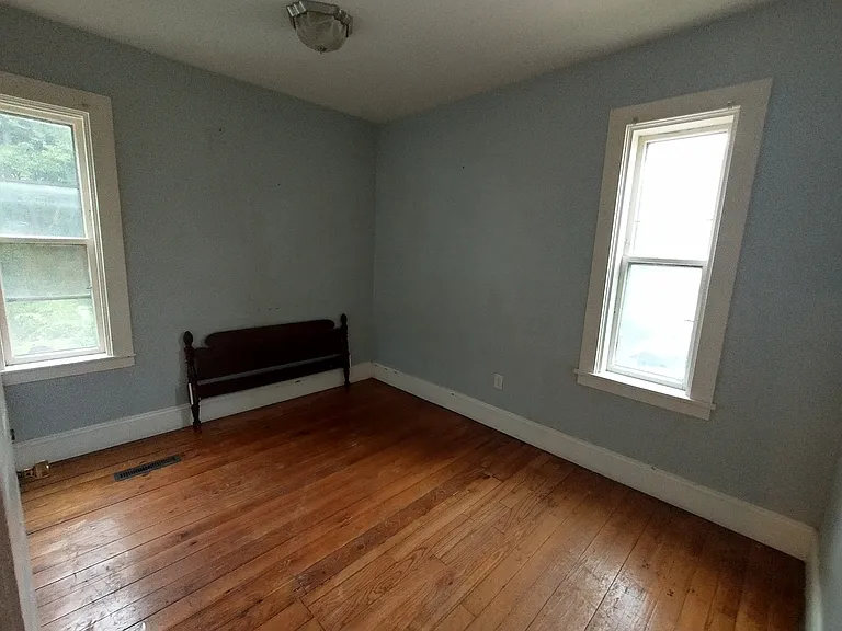 62 Fairfield St #1 — Photo 4