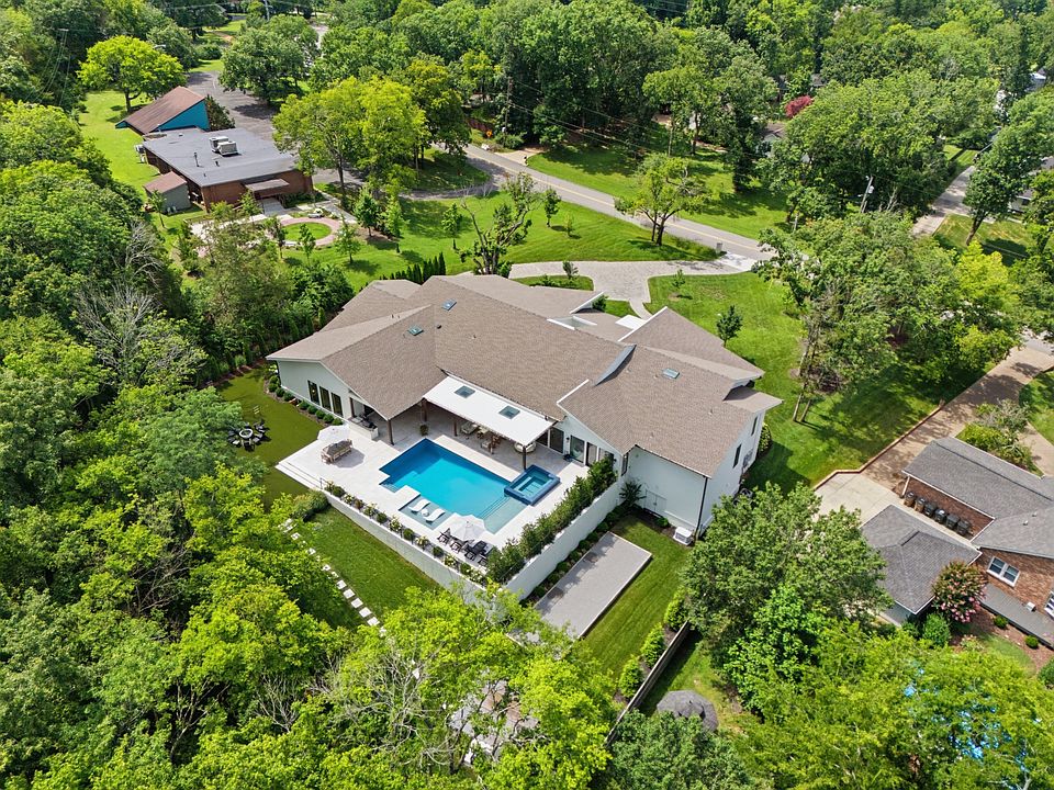 1st image of 710 Bresslyn Rd