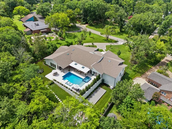 710 Bresslyn Rd, Nashville, TN 37205