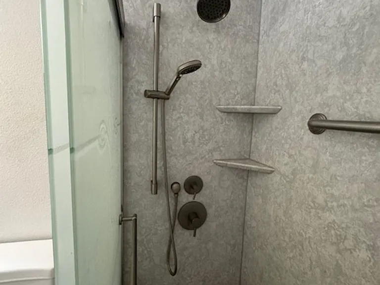 710 Avalon St SE — Photo 20