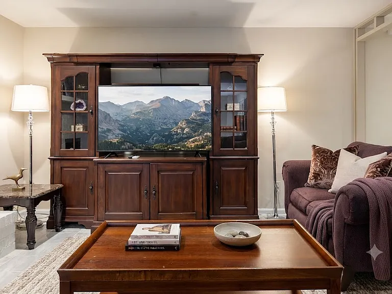 6034 Chesterbrook Rd #B — Photo 12