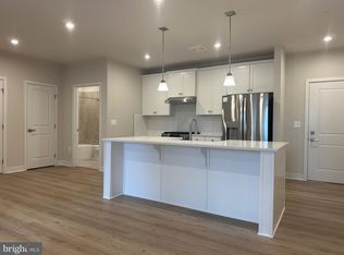 14401 Milk Thistle Ln #335, Chantilly, VA 20151