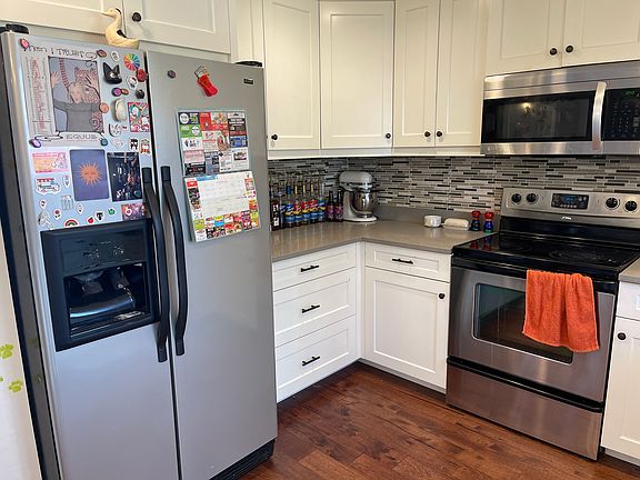5th image of 1563 E Blackhawk Dr
