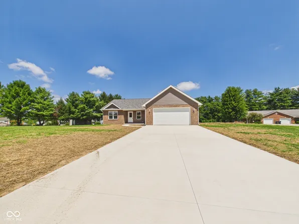 5158 NW High St, New Castle, IN 47362
