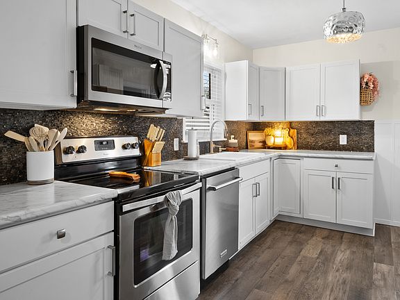 5th image of 3617 Wilkes Ave