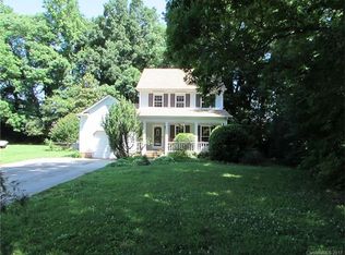 6059 Kinghurst Dr, Charlotte, NC 28227