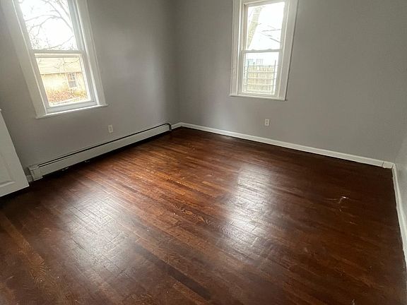 4th image of 102 Grumman Ave Floor 2