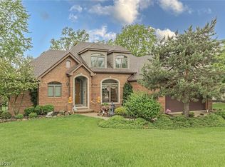 14102 Ashley Ln, North Royalton, OH 44133