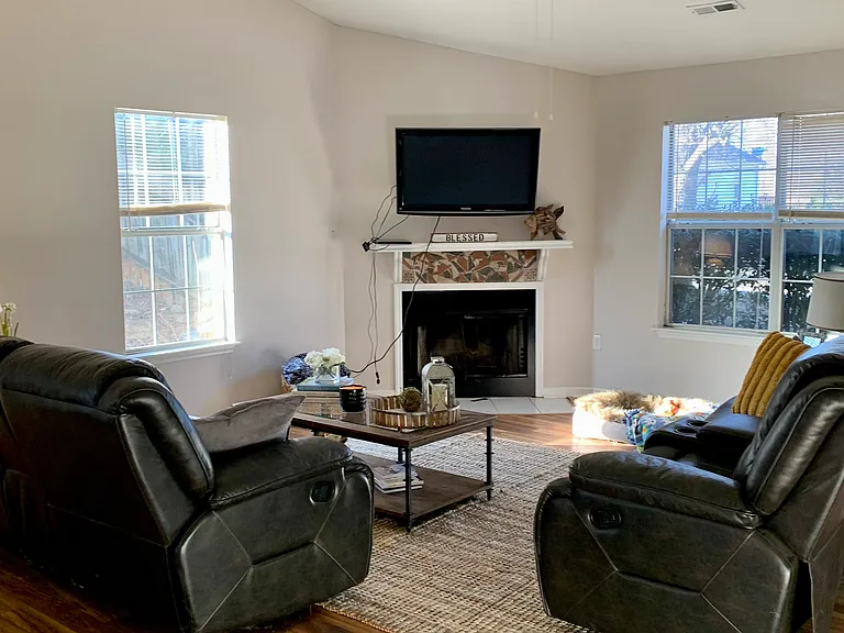 621 Forest Creek Cir — Photo 17