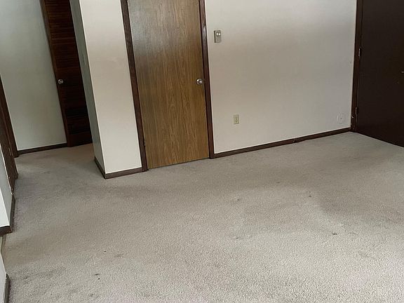 4th image of 1100 Northland Dr APT 4