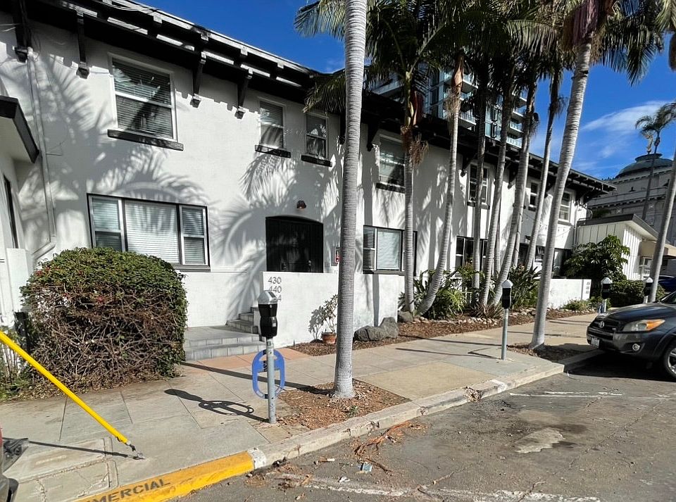 2nd image of 444 Olive St