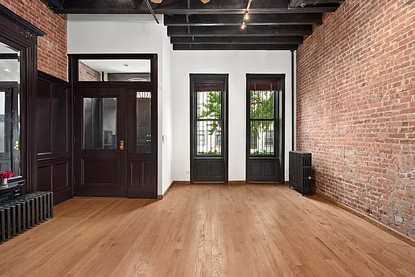 Rented by Corcoran | media 12