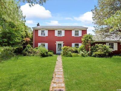 2 Ludlow Lane, Hampton Bays, NY, 11946