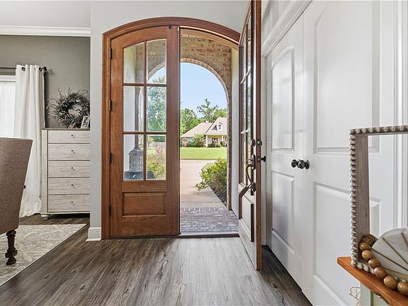 4th image of 1450 Lake Dr