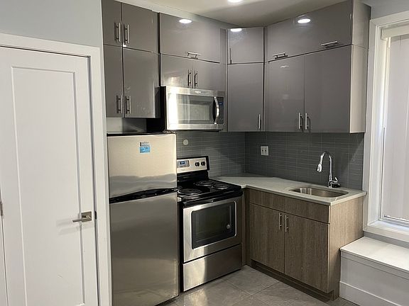 3rd image of 1784 Nostrand Ave APT 2R