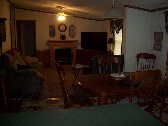 5th image of 1935 Woodridge Cres