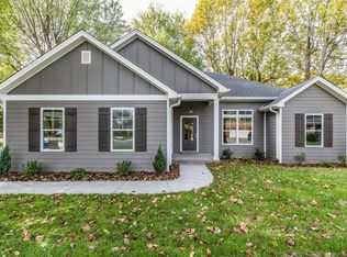 3310 Acorn Ln, Jeffersonville, IN 47130