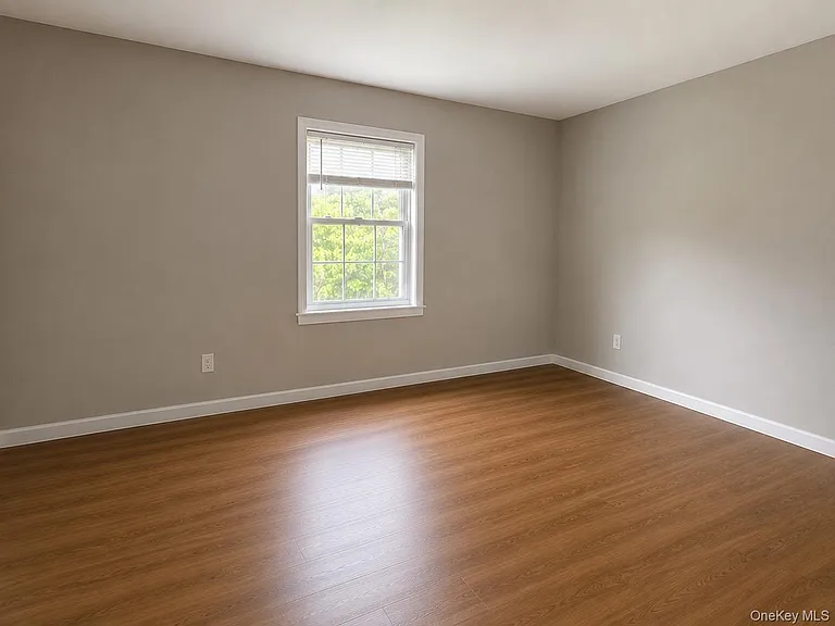 2 Locust Ct #B — Photo 6