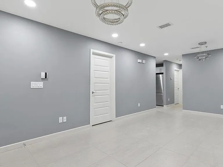 1421 W Harrison Ave #6 — Photo 9