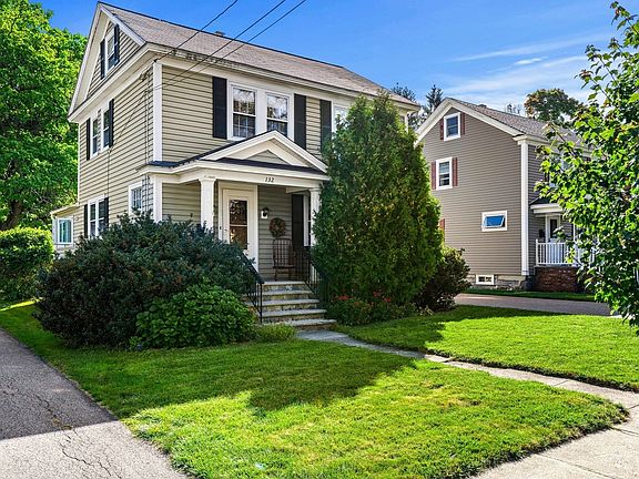 3rd image of 132 Luce St