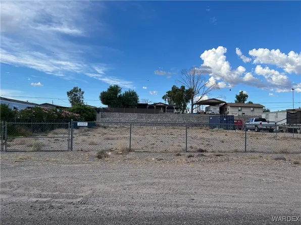 4585 E Bayside Dr, Topock, AZ 86436